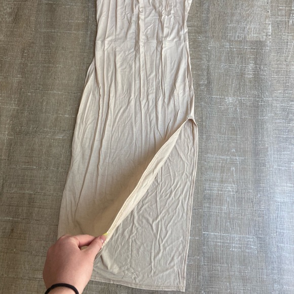 PretttLittleThings Shoulder Tie Midi Dress - Picture 4 of 4